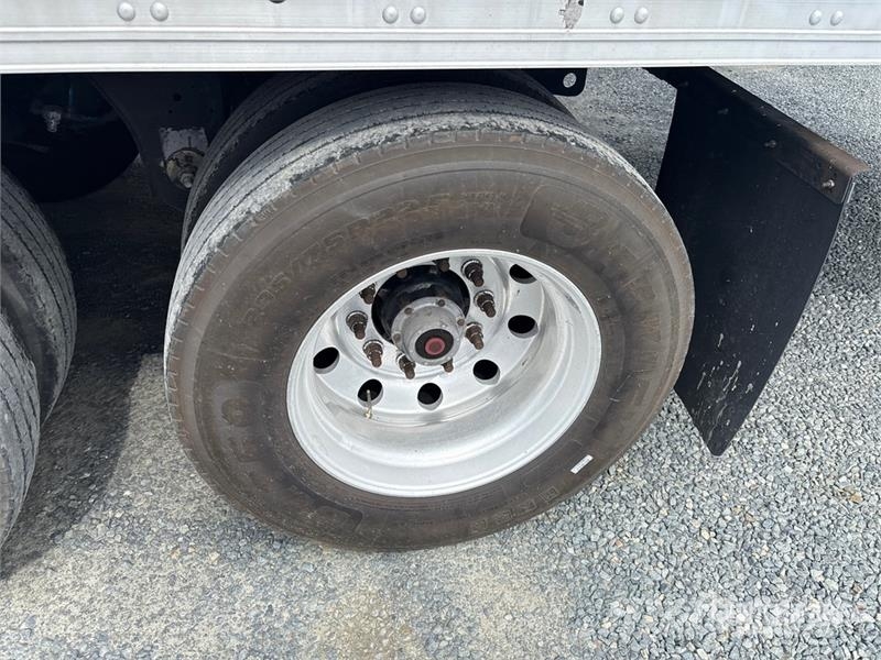 Utility 53 ft x 102 in T/A Refrigerated Trailer Piekabes ar temperatūras kontroli