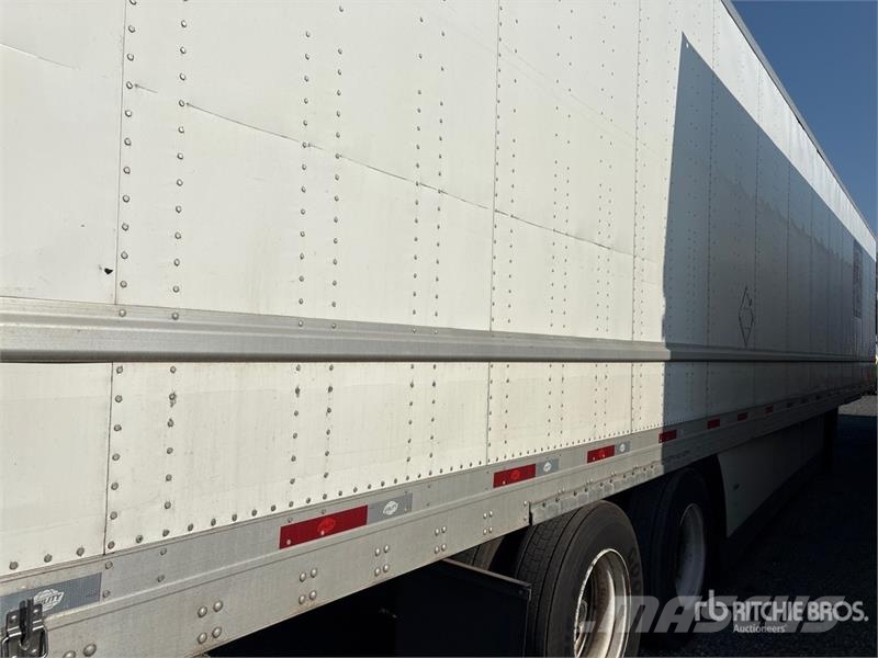 Utility 53 ft x 102 in T/A Van Trailer Reboques baú