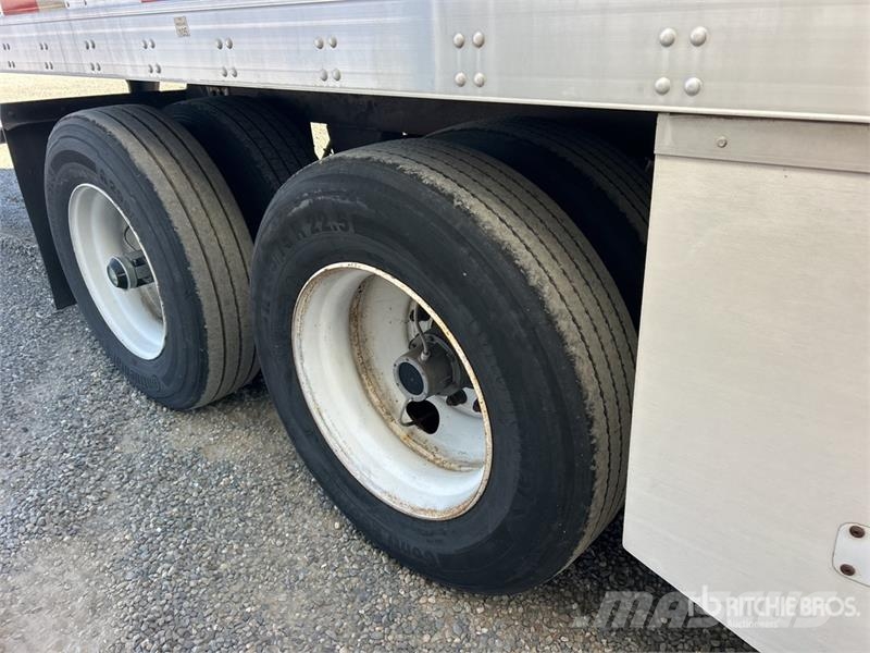Utility 53 ft x 102 in T/A Van Trailer مقطورات ذات هيكل صندوقي
