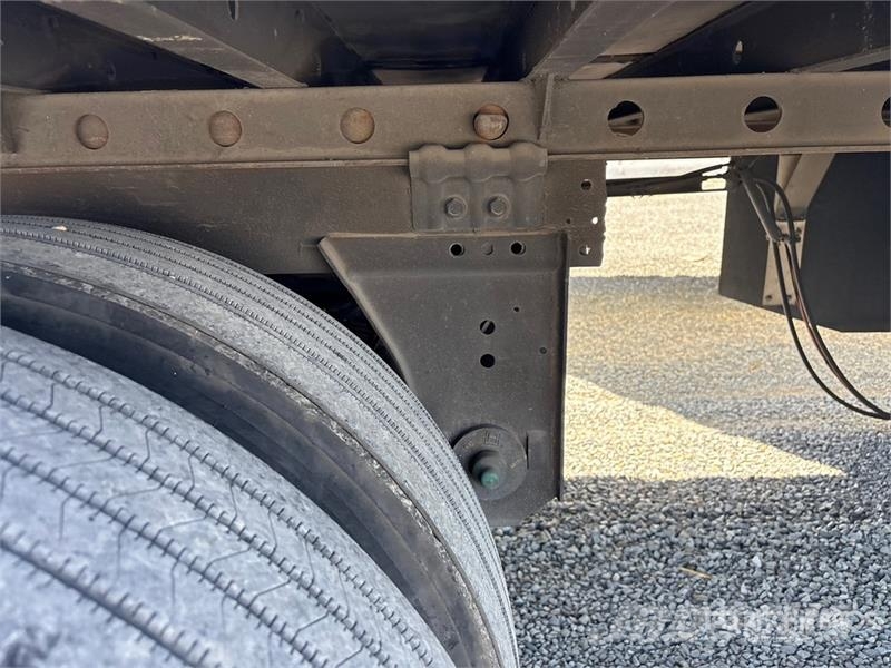Utility 53 ft x 102 in T/A Refrigerated Trailer Semirremolques de temperatura controlada