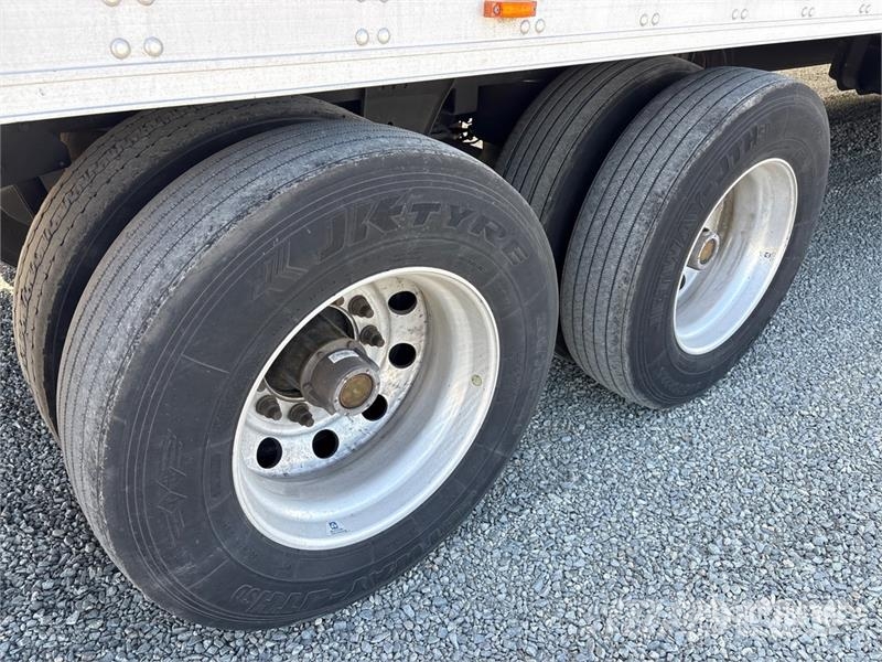 Utility 53 ft x 102 in T/A Refrigerated Trailer Semirremolques de temperatura controlada