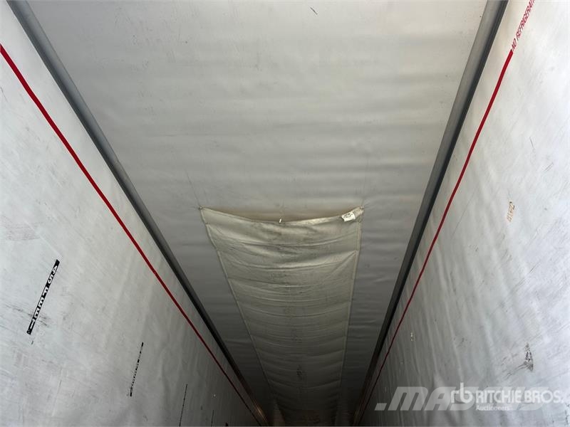 Utility 53 ft x 102 in T/A Refrigerated Trailer 保温半挂车