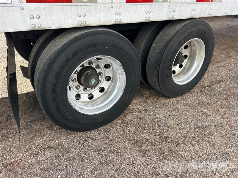 Utility 53 ft x 102 in T/A Refrigerated Trailer Semi Reboques Isotérmicos