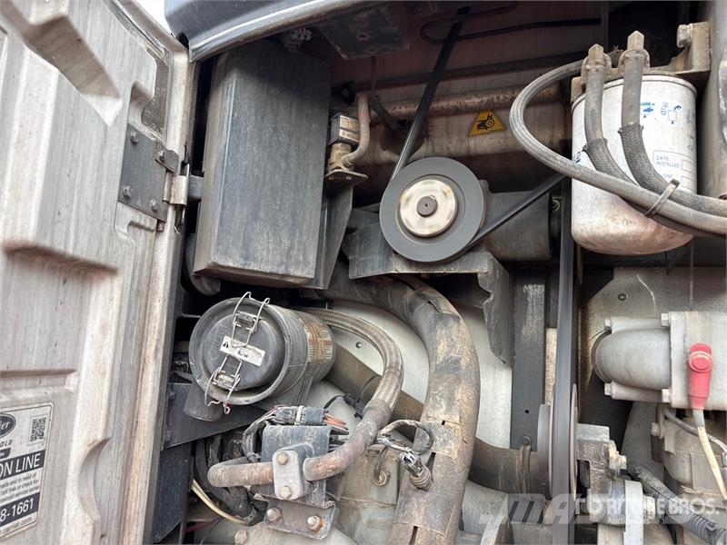 Utility 53 ft x 102 in T/A Refrigerated Trailer نصف مقطورات بدرجة حرارة قابلة للضبط