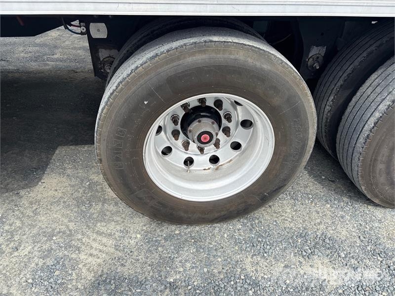 Utility 53 ft x 102 in T/A Refrigerated Trailer Piekabes ar temperatūras kontroli