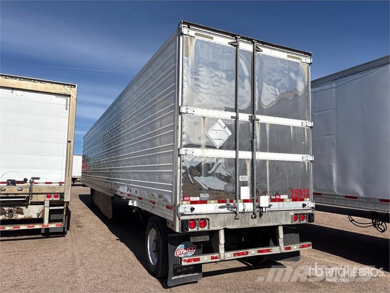 Utility 53 ft x 102 in T/A Curtain Side Refrigerated Trail Naczepy chłodnie