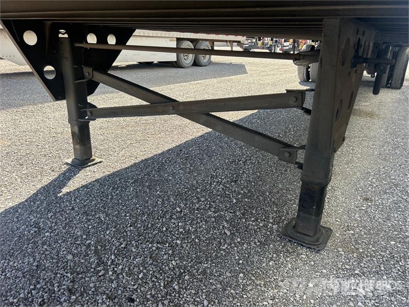 Utility 53 ft x 102 in T/A Van Trailer Причепи-фургони