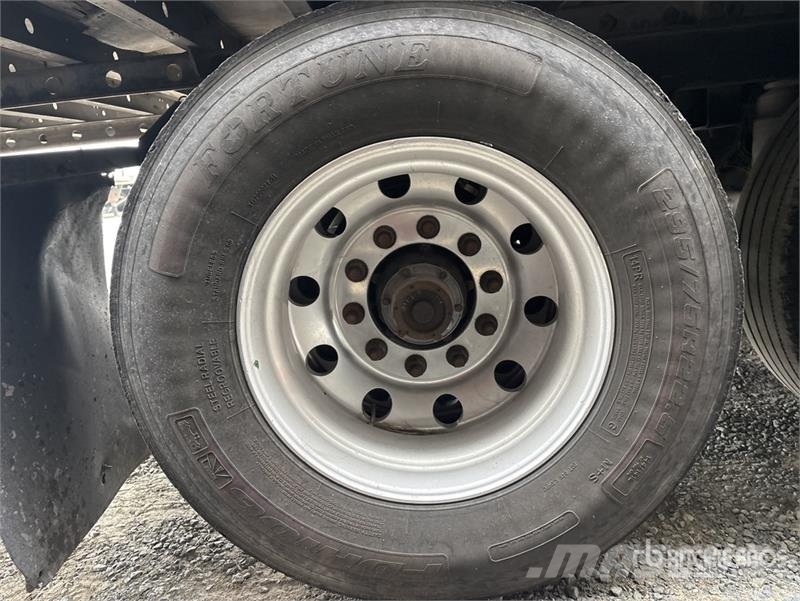 Utility 53 ft x 102 in T/A Refrigerated Trailer Chladiarenské návesy