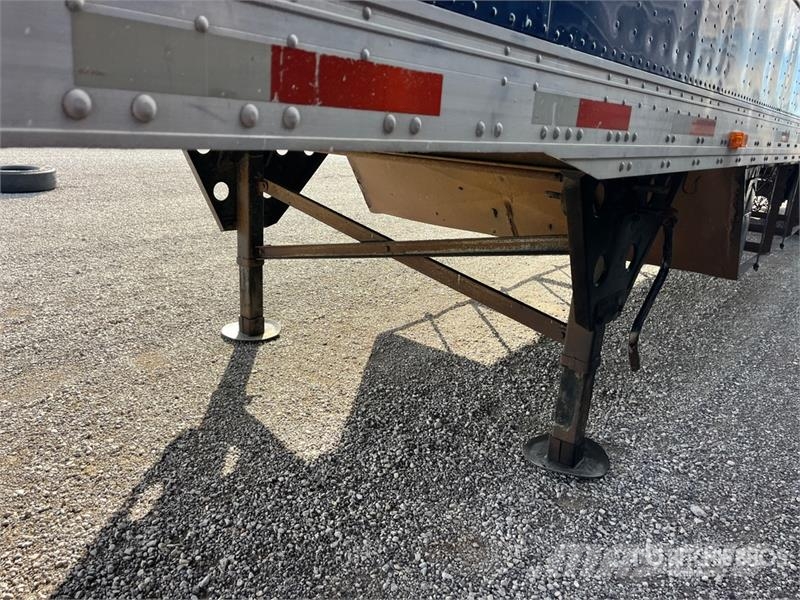 Utility 53 ft x 102 in T/A Van Trailer Reboques baú