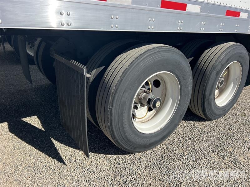 Utility 53 ft x 102 in T/A Van Trailer 厢式拖车