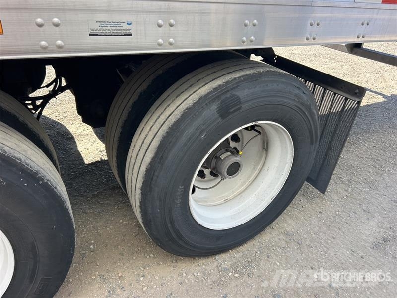 Utility 53 ft x 102 in T/A Van Trailer Прицепы-фургоны