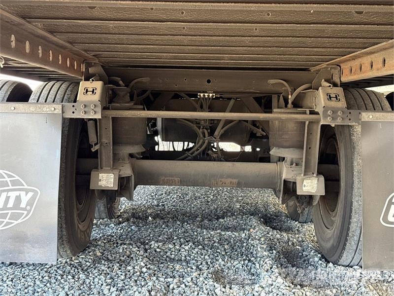 Utility 53 ft x 102 in T/A Refrigerated Trailer 冷凍冷蔵トレーラー