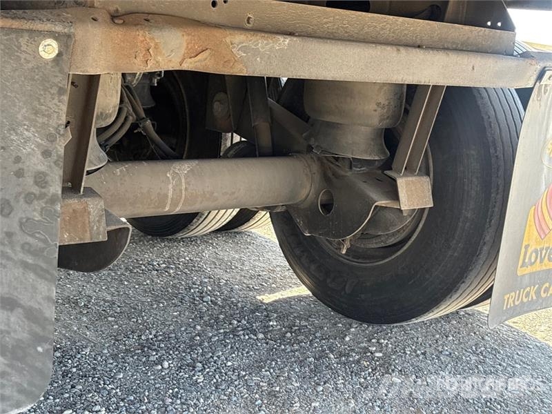 Utility 53 ft x 102 in T/A Van Trailer 厢式拖车