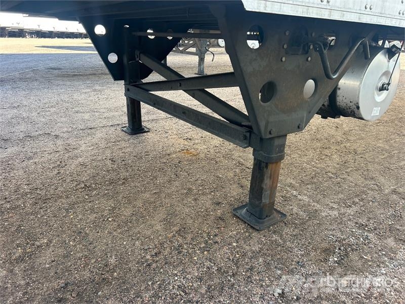 Utility 53 ft x 102 in T/A Refrigerated Trailer Semi Reboques Isotérmicos