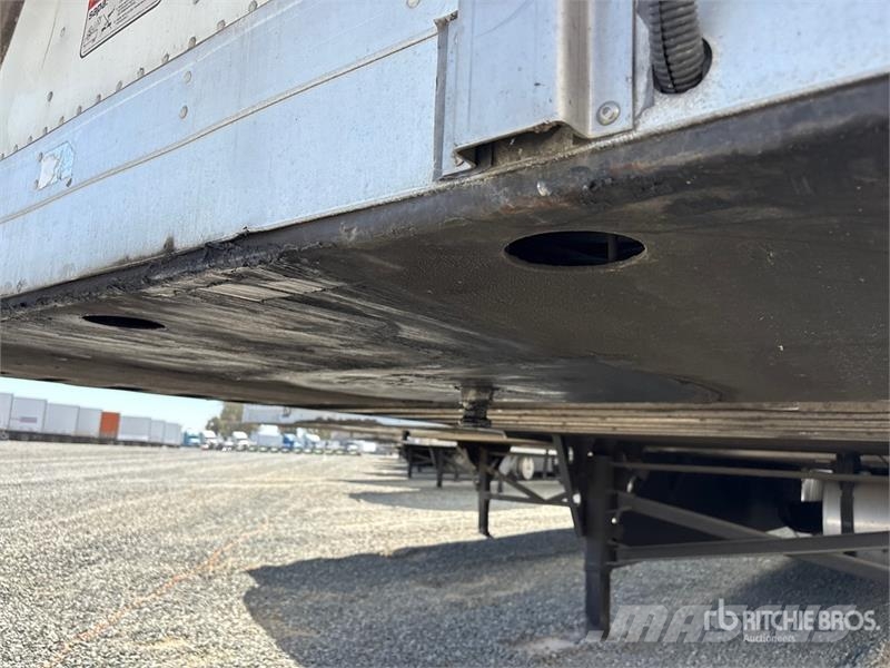 Utility 53 ft x 102 in T/A Refrigerated Trailer 冷凍冷蔵トレーラー