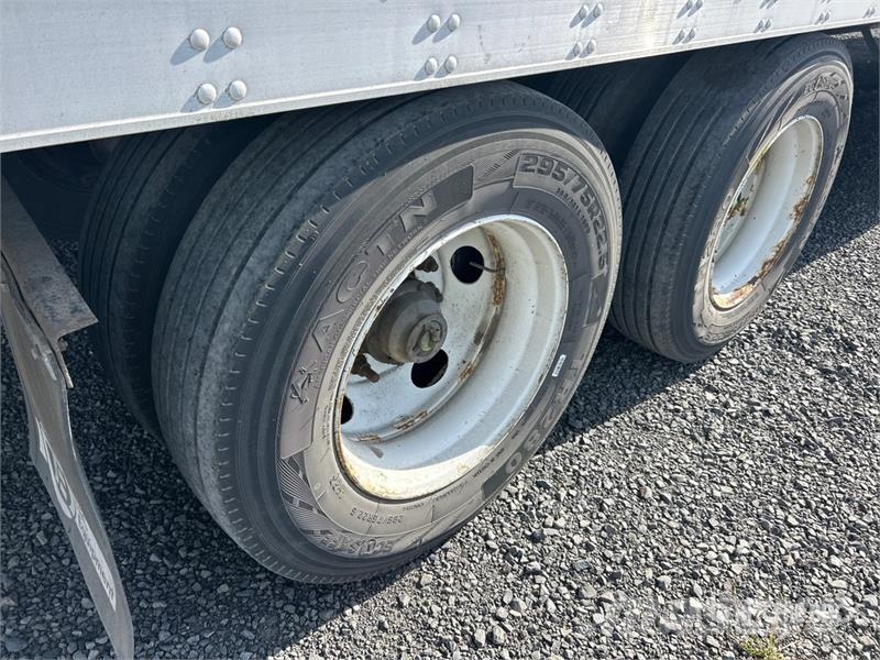 Utility 53 ft x 102 in T/A Refrigerated Trailer 保温半挂车