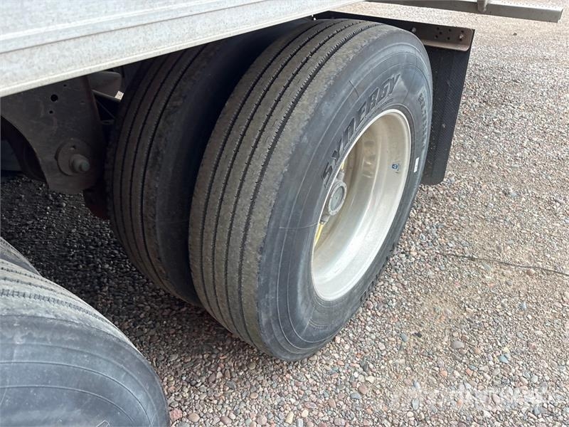 Utility 53 ft x 102 in T/A Refrigerated Trailer نصف مقطورات بدرجة حرارة قابلة للضبط