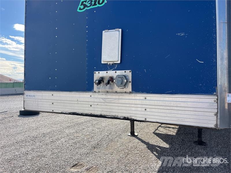 Utility 53 ft x 102 in T/A Van Trailer Reboques baú