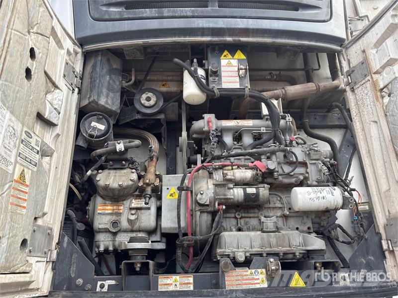 Utility 53 ft x 102 in T/A Refrigerated Trailer Piekabes ar temperatūras kontroli