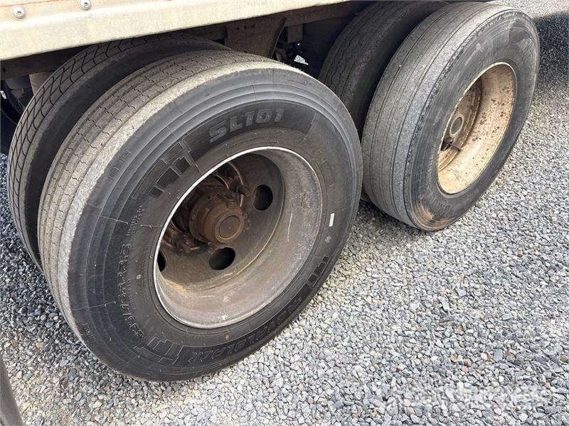 Utility 53 ft x 102 in T/A Van Trailer Gesloten opbouw trailers