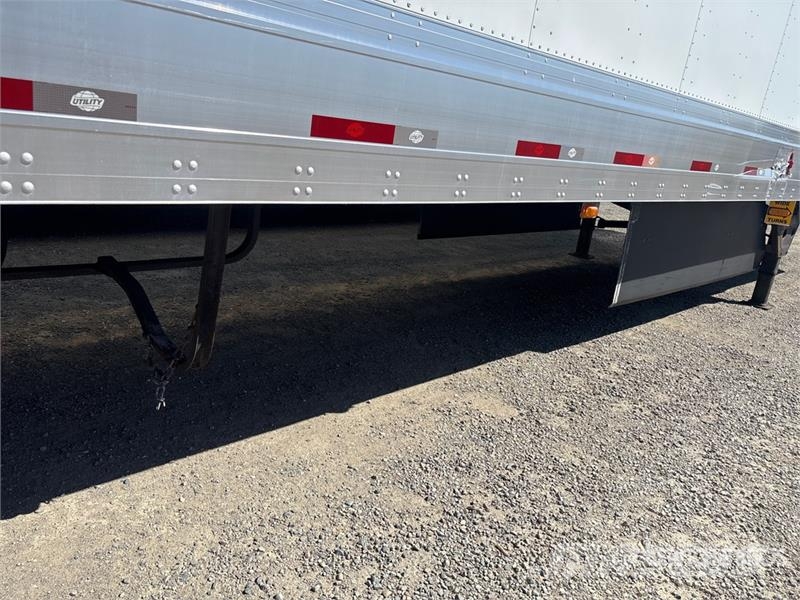 Utility 53 ft x 102 in T/A Van Trailer 厢式拖车