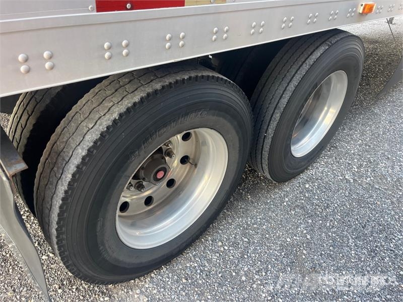 Utility 53 ft x 102 in T/A Van Trailer Van Body Trailers