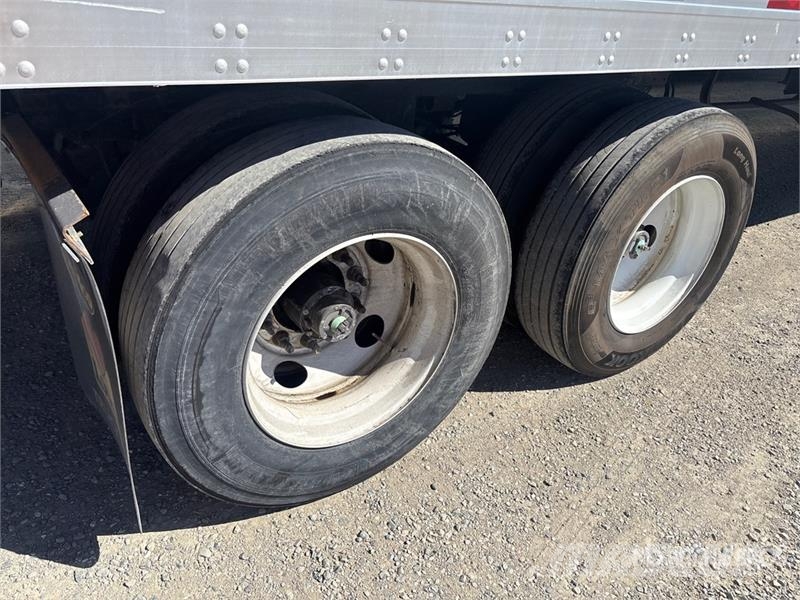 Utility 53 ft x 102 in T/A Van Trailer 厢式拖车