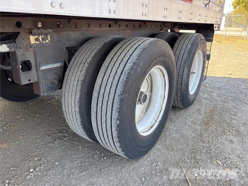 Utility 53 ft x 96 in T/A Van Trailer مقطورات ذات هيكل صندوقي