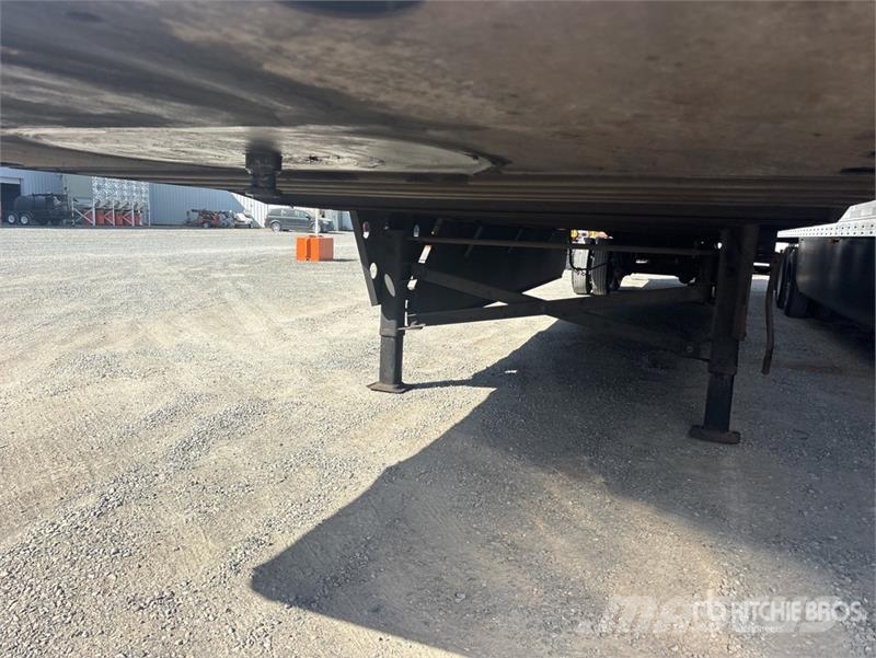 Utility 53 ft x 96 in T/A Van Trailer Dobozos pótkocsik