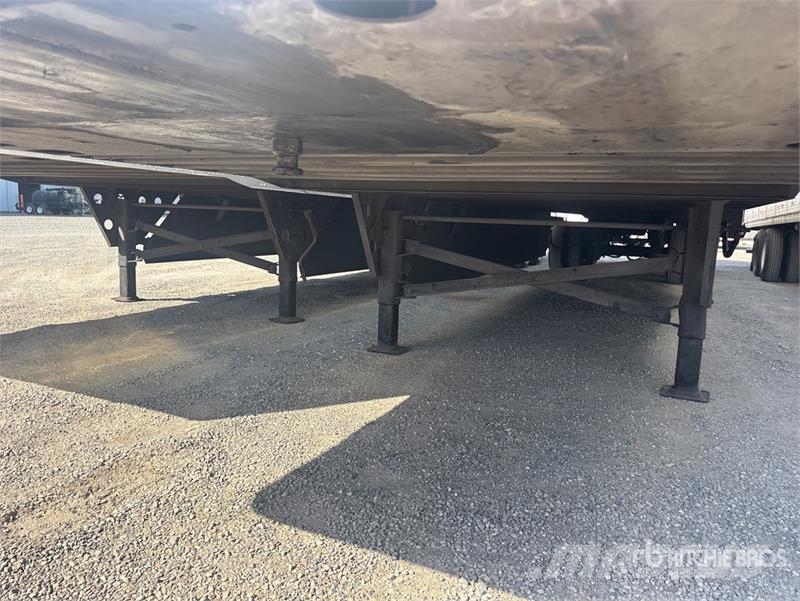 Utility 53 ft x 96 in T/A Van Trailer Dobozos pótkocsik