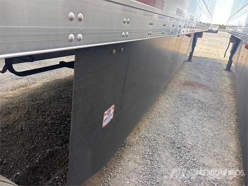 Utility 53 ft x 96 in T/A Van Trailer Dobozos pótkocsik