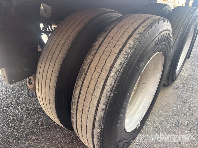 Utility 53 ft x 96 in T/A Van Trailer Dobozos pótkocsik