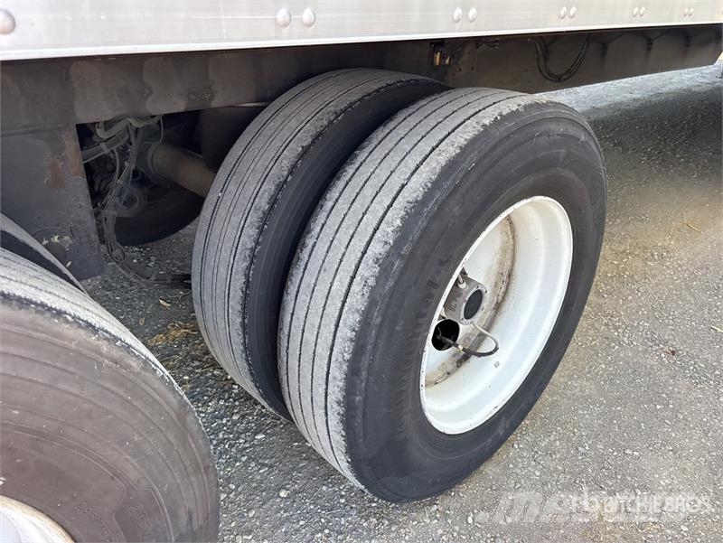 Utility 53 ft x 96 in T/A Van Trailer مقطورات ذات هيكل صندوقي
