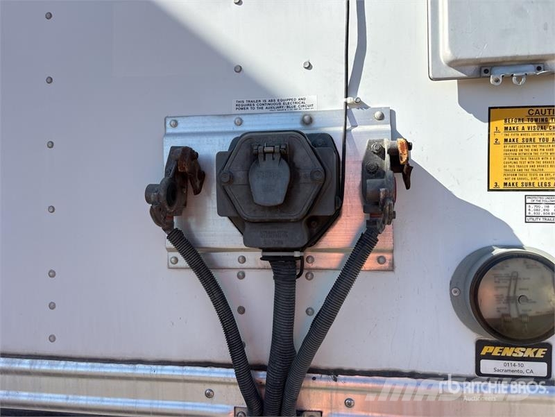 Utility 53 ft x 96 in T/A Van Trailer مقطورات ذات هيكل صندوقي