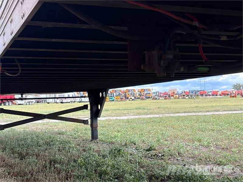 Utility 57 ft x 102 in T/A Van Trailer 箱體拖車