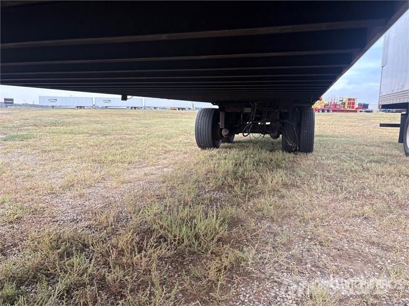 Utility 57 ft x 102 in T/A Van Trailer Furgons