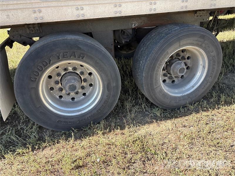 Utility 57 ft x 102 in T/A Van Trailer Prikolice zabojniki