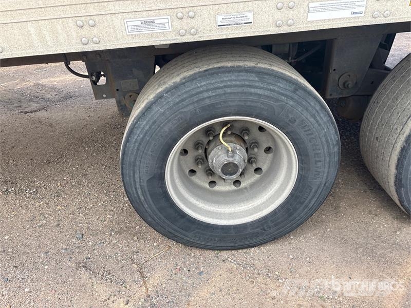 Utility 57 ft x 102 in T/A Van Trailer Box body trailers