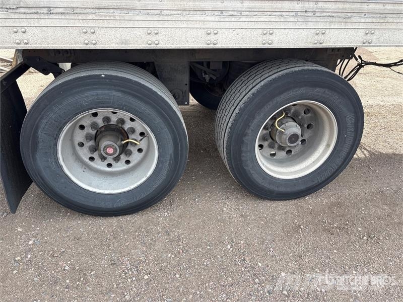 Utility 57 ft x 102 in T/A Van Trailer Прицепы-фургоны