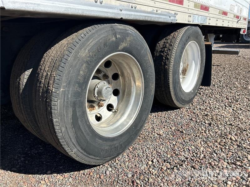Utility DDT 53 ft x 102 in T/A Refrigerated Trailer Piekabes ar temperatūras kontroli