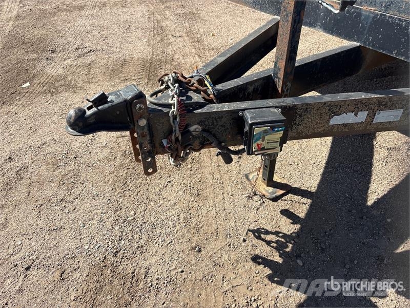 Utility EQ82X20HD 20 ft T/A Equipment Trailer Autotransporter prikolice