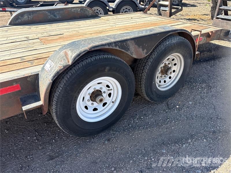 Utility EQ82X20HD 20 ft T/A Equipment Trailer Autotransporter prikolice