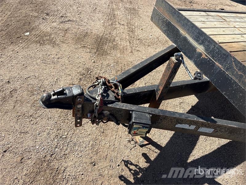 Utility EQ82X20HD 20 ft T/A Equipment Trailer Autotransporter prikolice