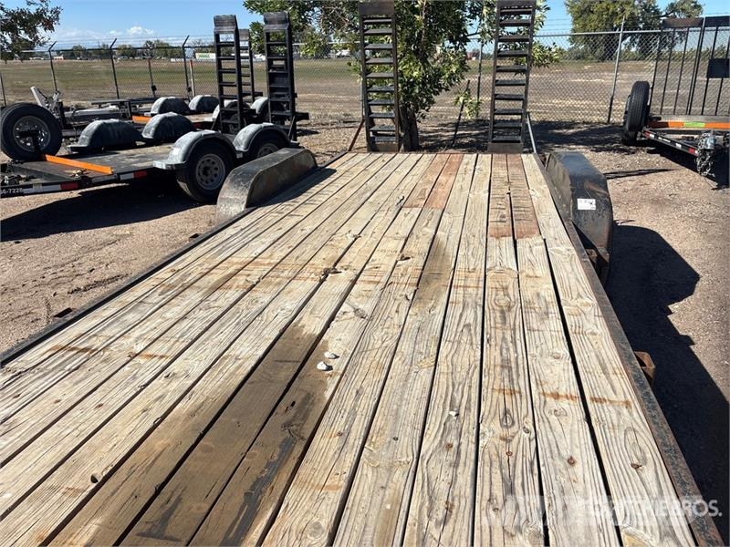 Utility EQ82X20HD 20 ft T/A Equipment Trailer Autotransporter prikolice