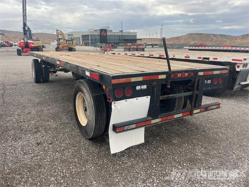 Utility FF2C 27 ft T/A Flatbed Trailer Flatbed/Dropside trailers