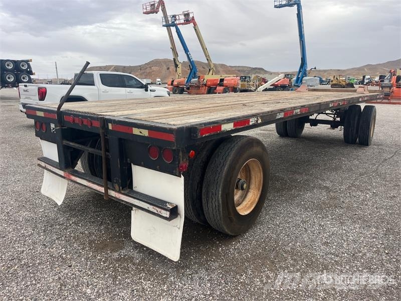 Utility FF2C 27 ft T/A Turntable Pup Flatbed Trailer Pritschenanhänger
