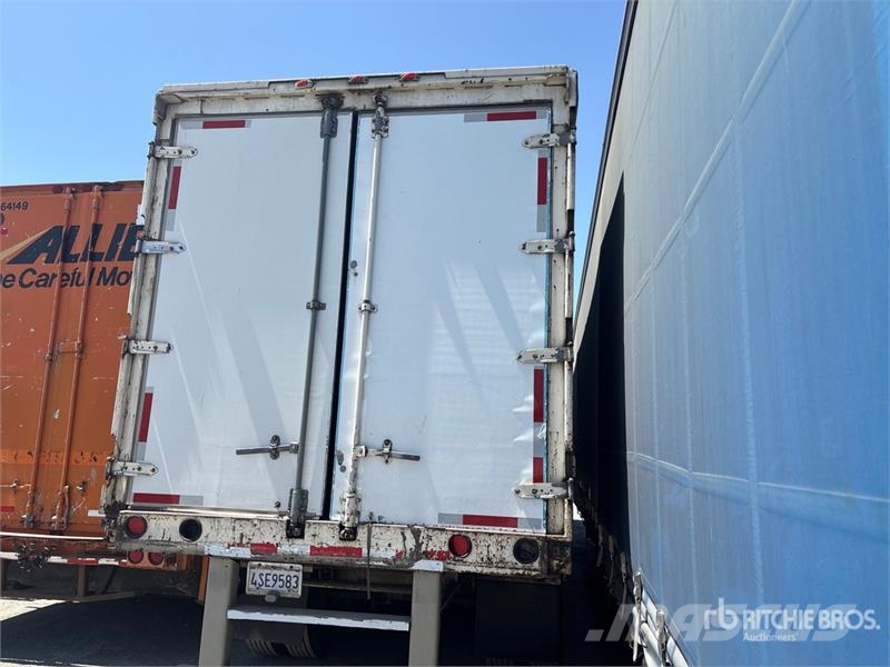 Utility FS2CHE-TL 46 ft T/A Curtain Side Trailer Przyczepy firanki