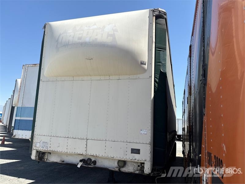 Utility FS2CHE-TL 46 ft T/A Curtain Side Trailer Przyczepy firanki