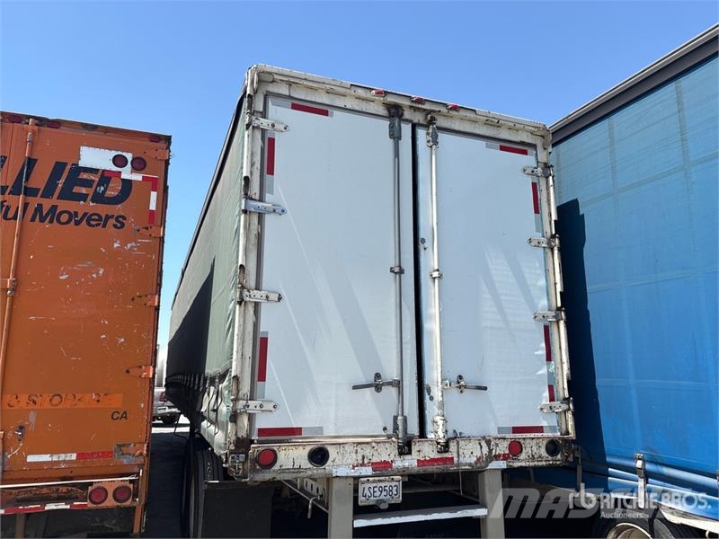 Utility FS2CHE-TL 46 ft T/A Curtain Side Trailer Przyczepy firanki