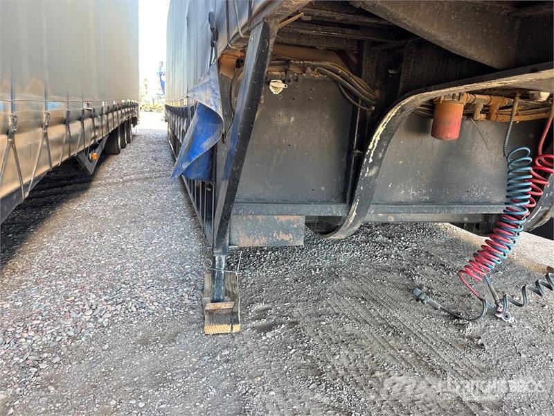 Utility T/A 8 Car Enclosed Car Carrier Trailer Araç nakil yari çekicileri
